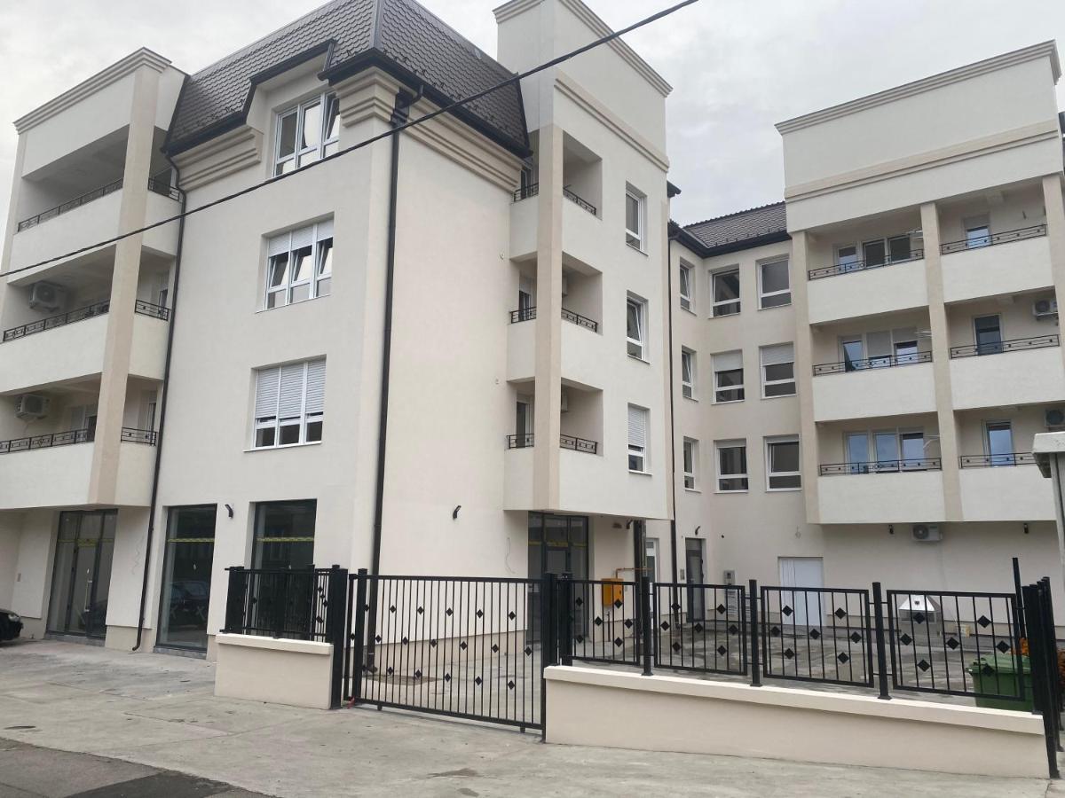 Apartman Mdb Lux Subotica Extérieur photo