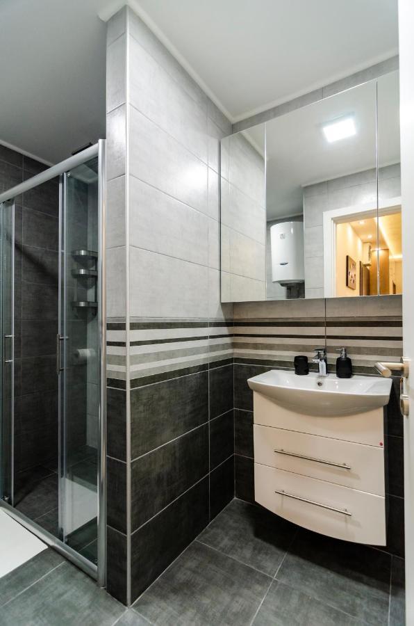 Apartman Mdb Lux Subotica Extérieur photo